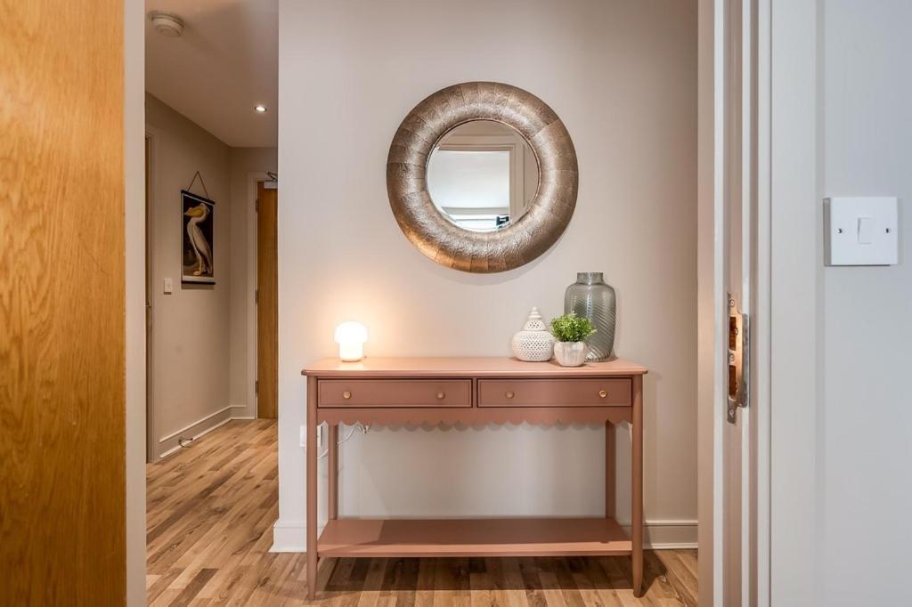 Central Belfast Apartments, Victoria Place Экстерьер фото