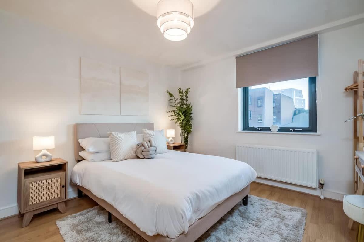 Central Belfast Apartments, Victoria Place Экстерьер фото