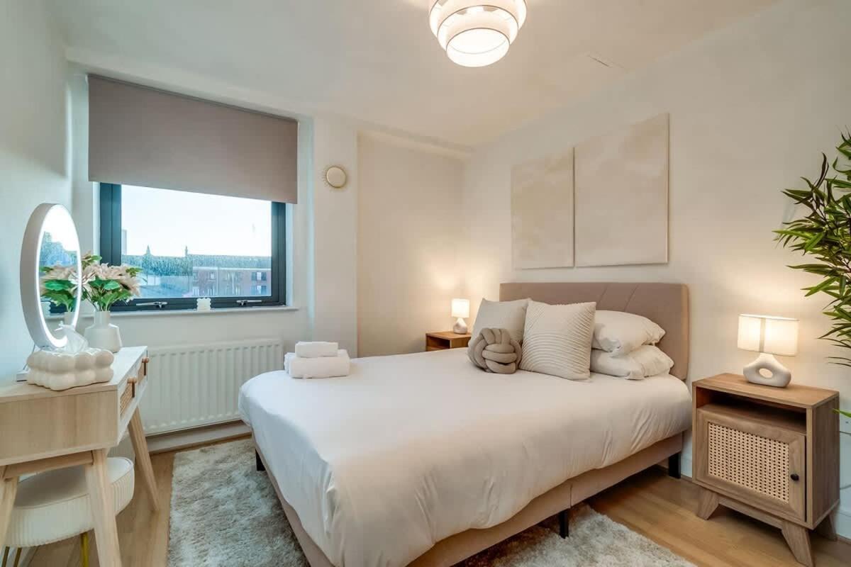 Central Belfast Apartments, Victoria Place Экстерьер фото